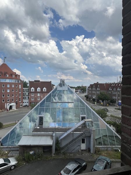 Im Herzen von Stockelsdorf!  Helle und modernisierte 2,5 Zimmer Wohnung 